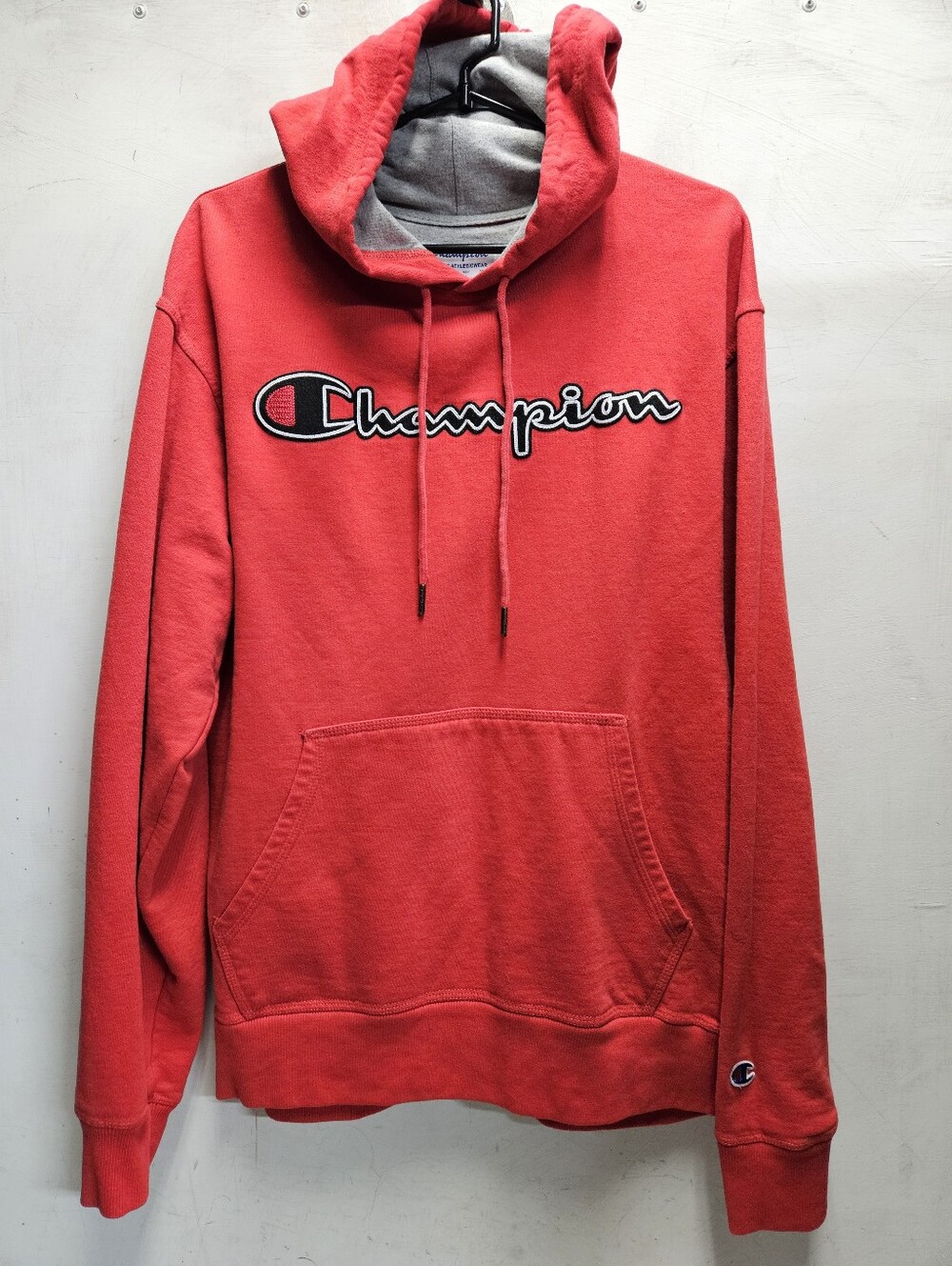 Champion Red Hoodie Mens Unisex Medium Streetwear Fall Autumn Sweatshirt